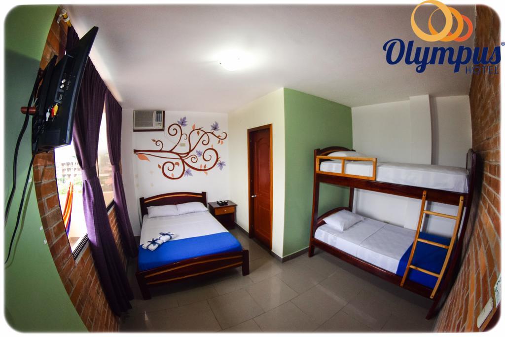 Hotel Olympus 몬따니따 객실 사진